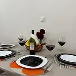 за гости кари Apartment *