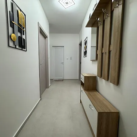 за гости кари Apartamento *