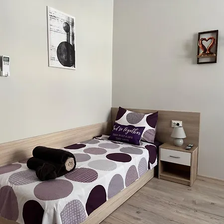 за гости кари *