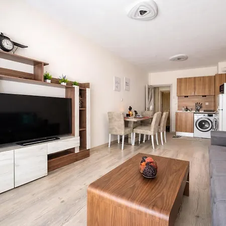 за гости кари Apartamento