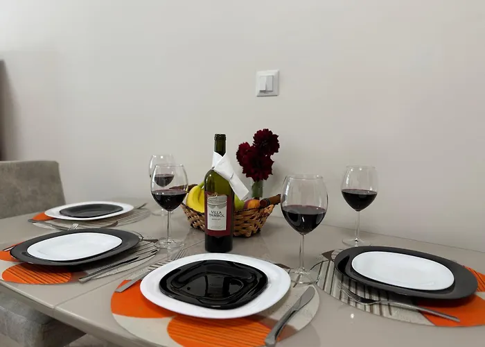 за гости кари Apartament *