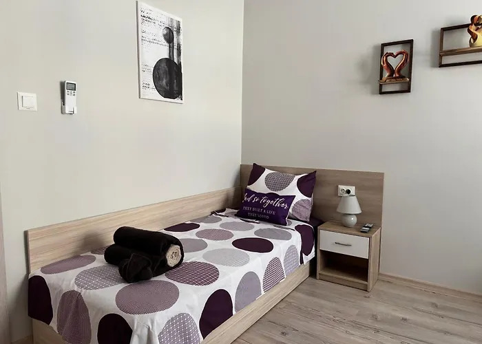 за гости кари *